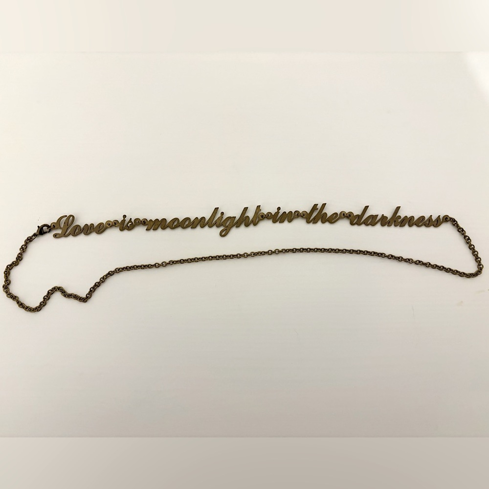 Statement necklace